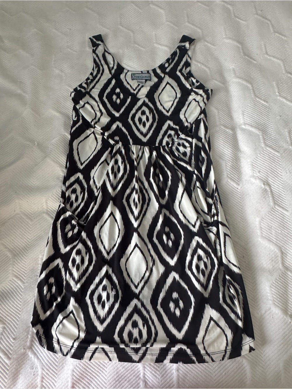 Portocruz Black & White Ikat Print Women’s Sleeveless Dress